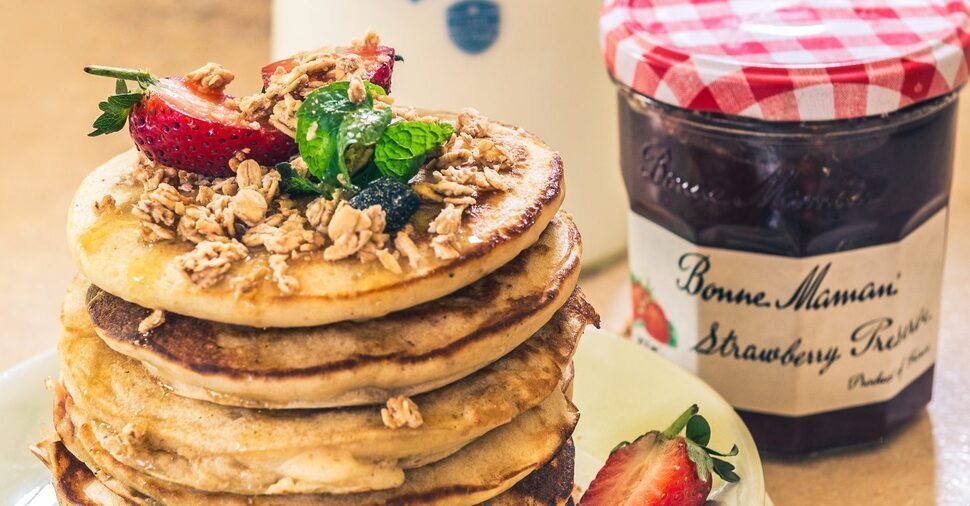 Strawberry Pancakes With Granola