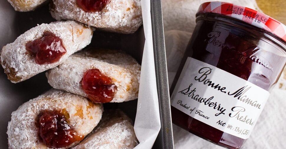 Strawberry Doughnuts